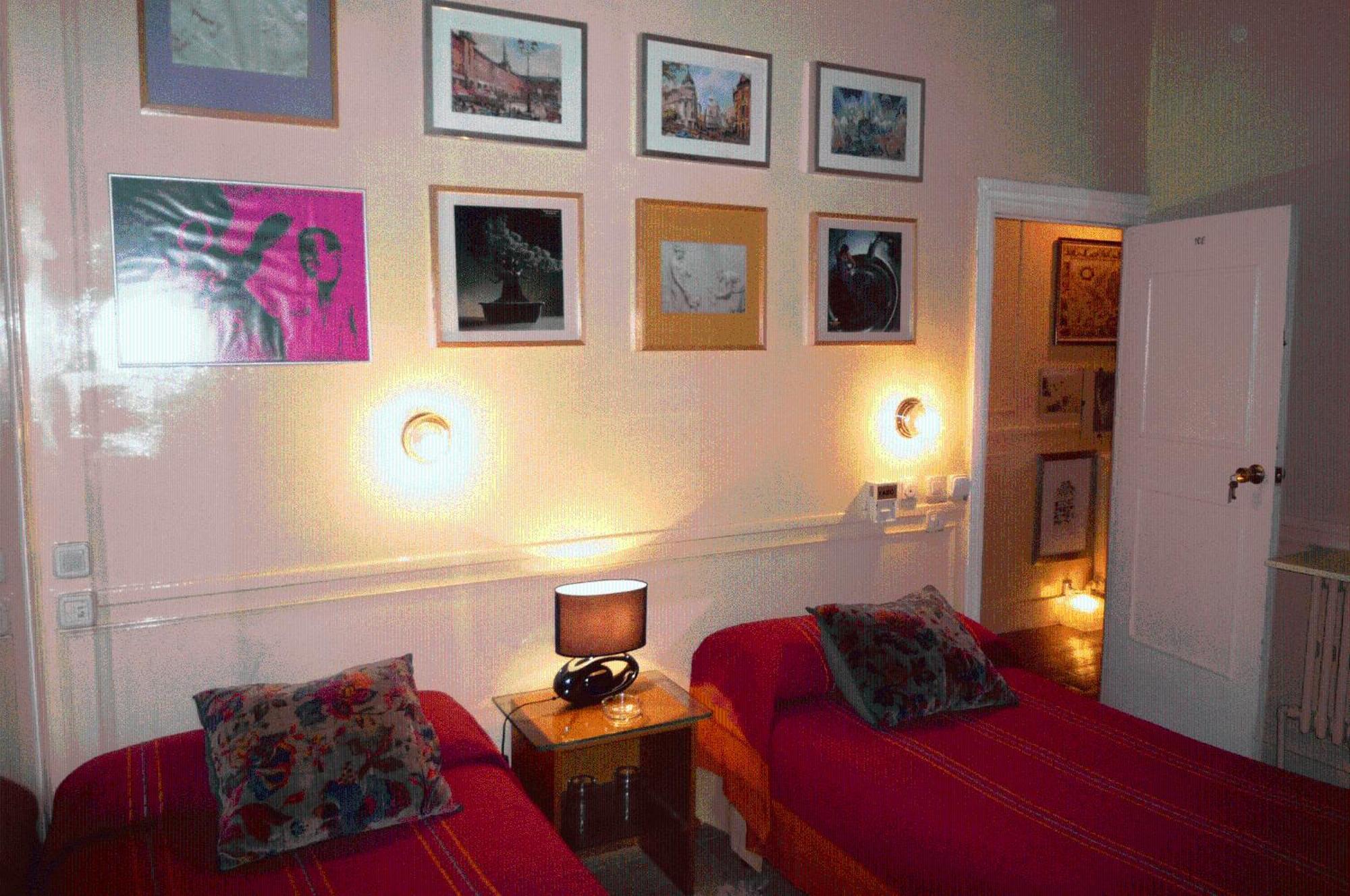 Hostal La Fontana — Foto 2